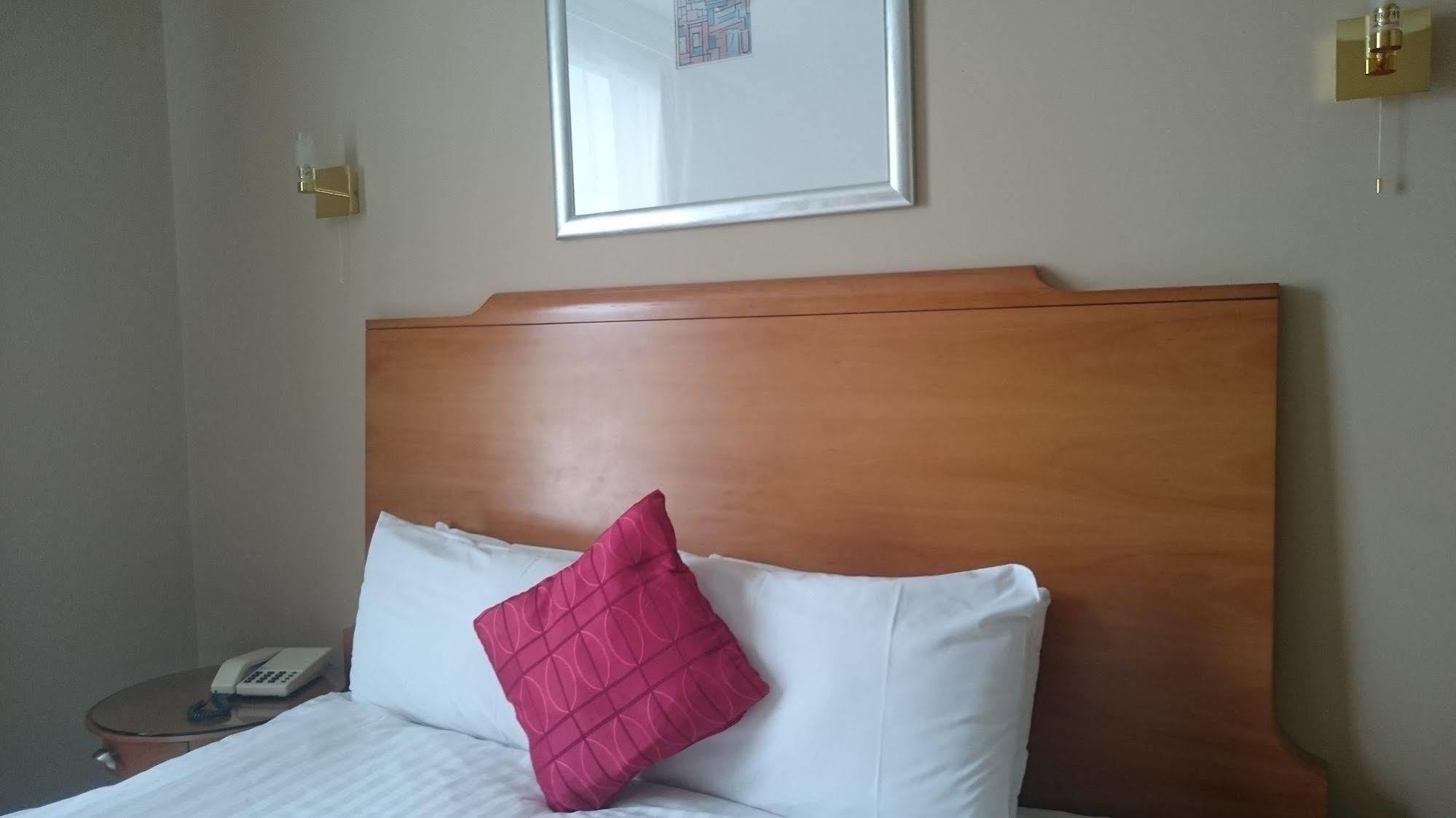 Great Northern Hotel; Sure Hotel Collection By Best Western Peterborough Bagian luar foto